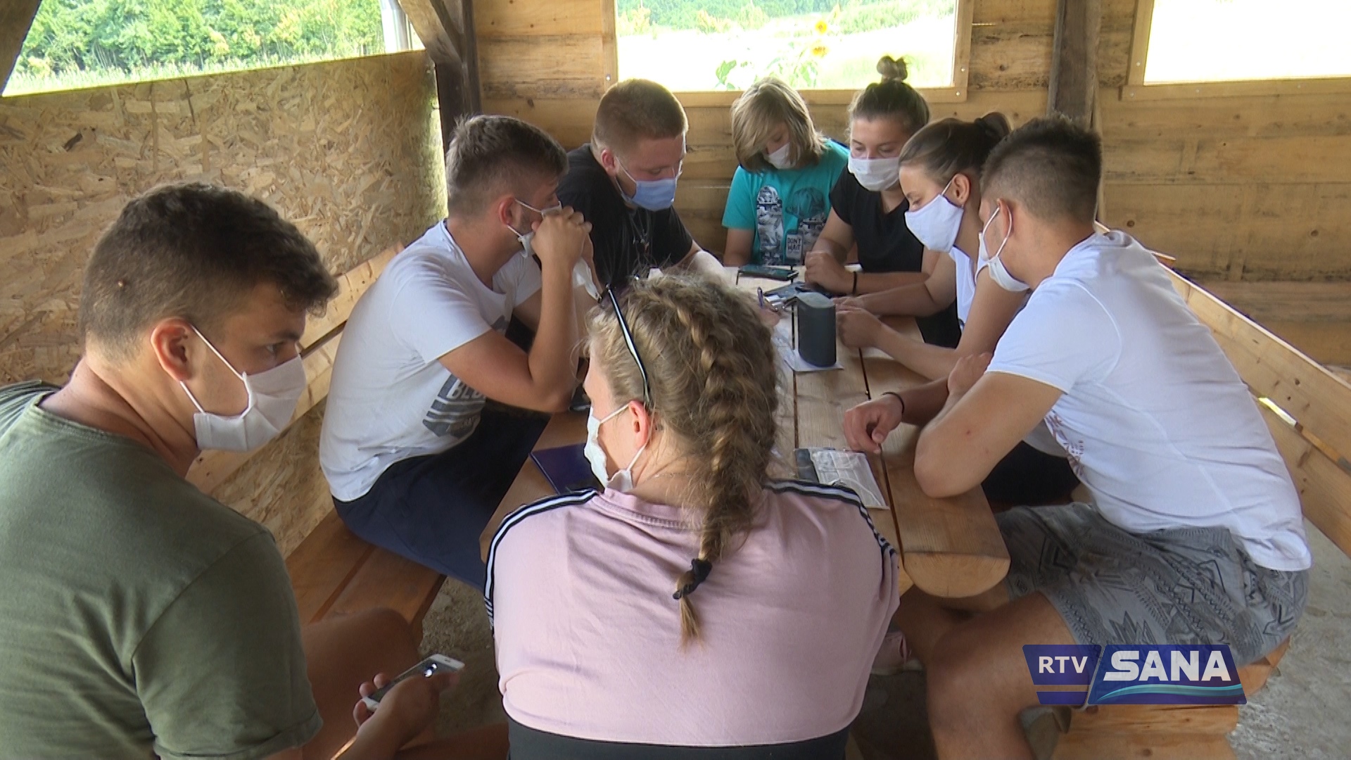 MIROVNI KAMP U ORGANIZACIJI CENTRA ZA IZGRADNJU MIRA