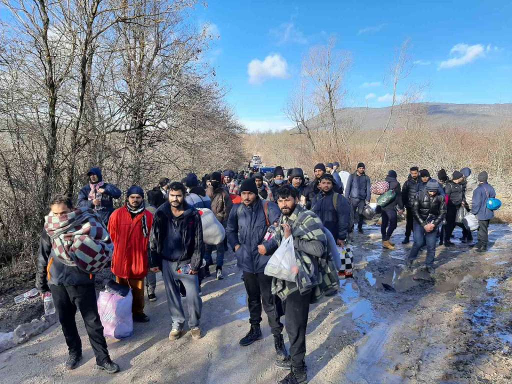 SLUŽBA ZA POSLOVE SA STRANCIMA PRISILNO UDALJILA DVA ILEGALNA MIGRANTA IZ BIH