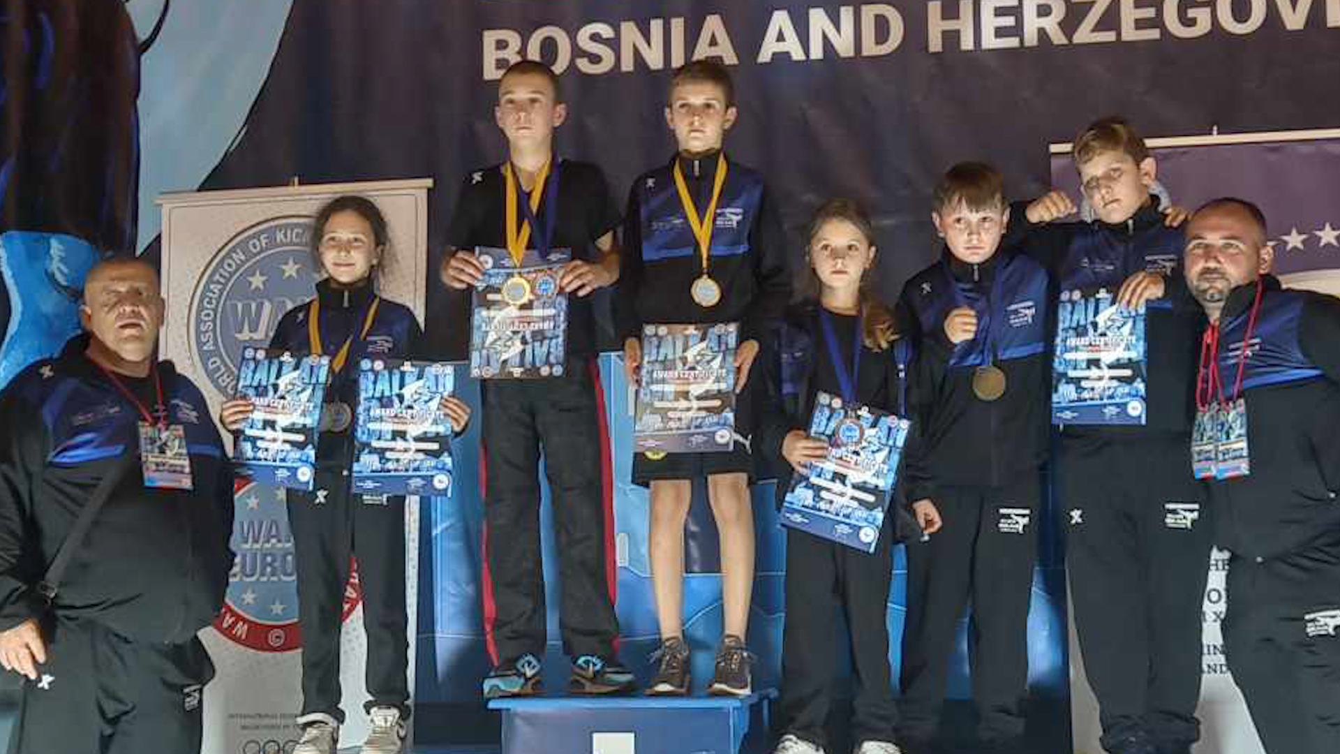 KICKBOXERI „GALAJE“ ODLIČNI NA BALKANSKOM KUPU U TEŠNJU