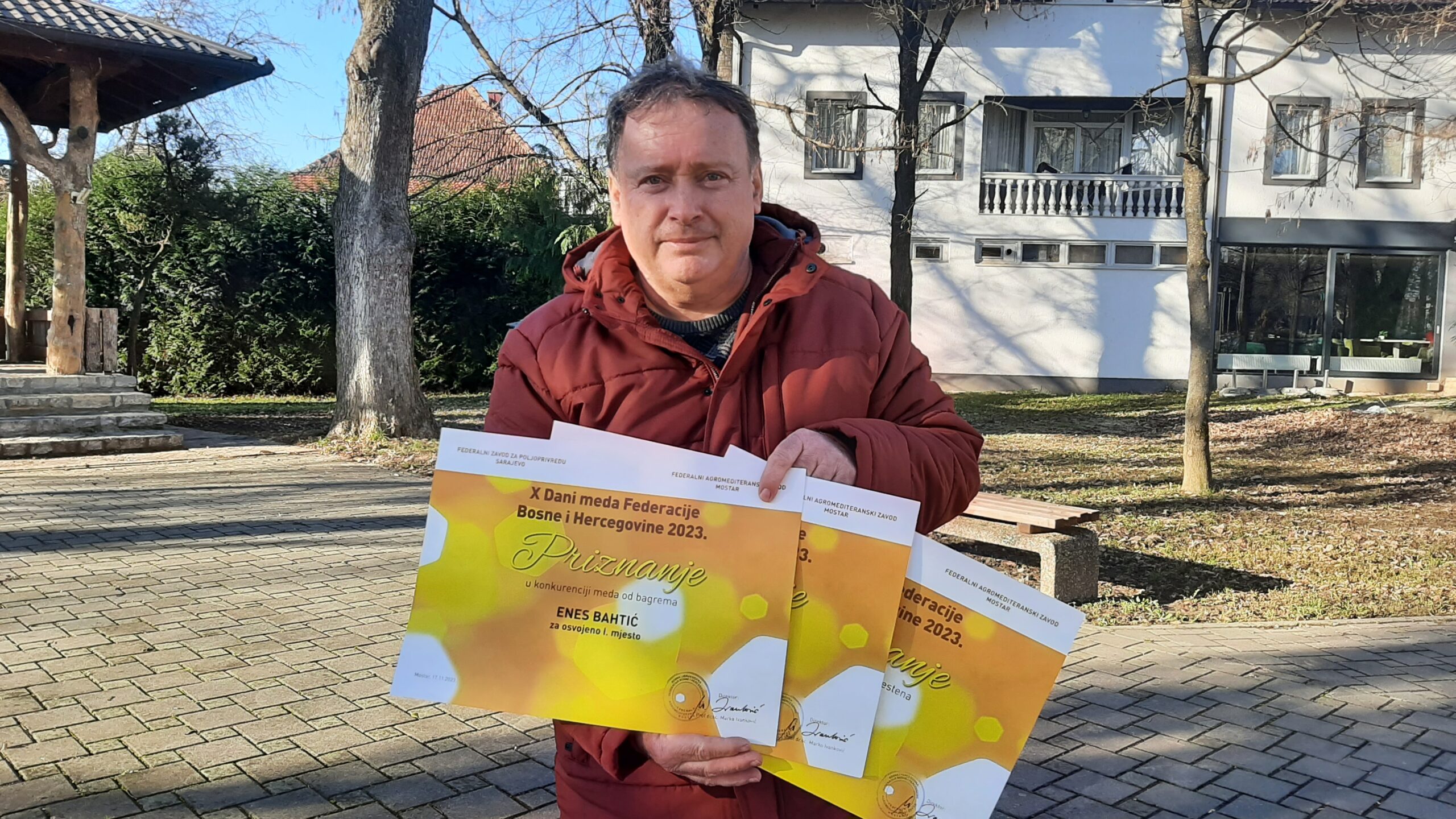 ENES BAHTIĆ PROIZVEO NAJKVALITETNIJI BAGREMOV MED