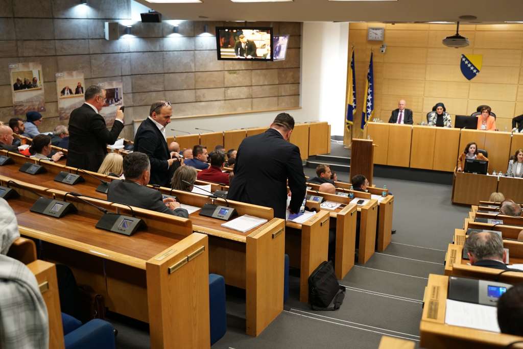 NASTAVLJENA ŠESTA REDOVNA SJEDNICA PREDSTAVNIČKOG DOMA PARLAMENTA FBIH