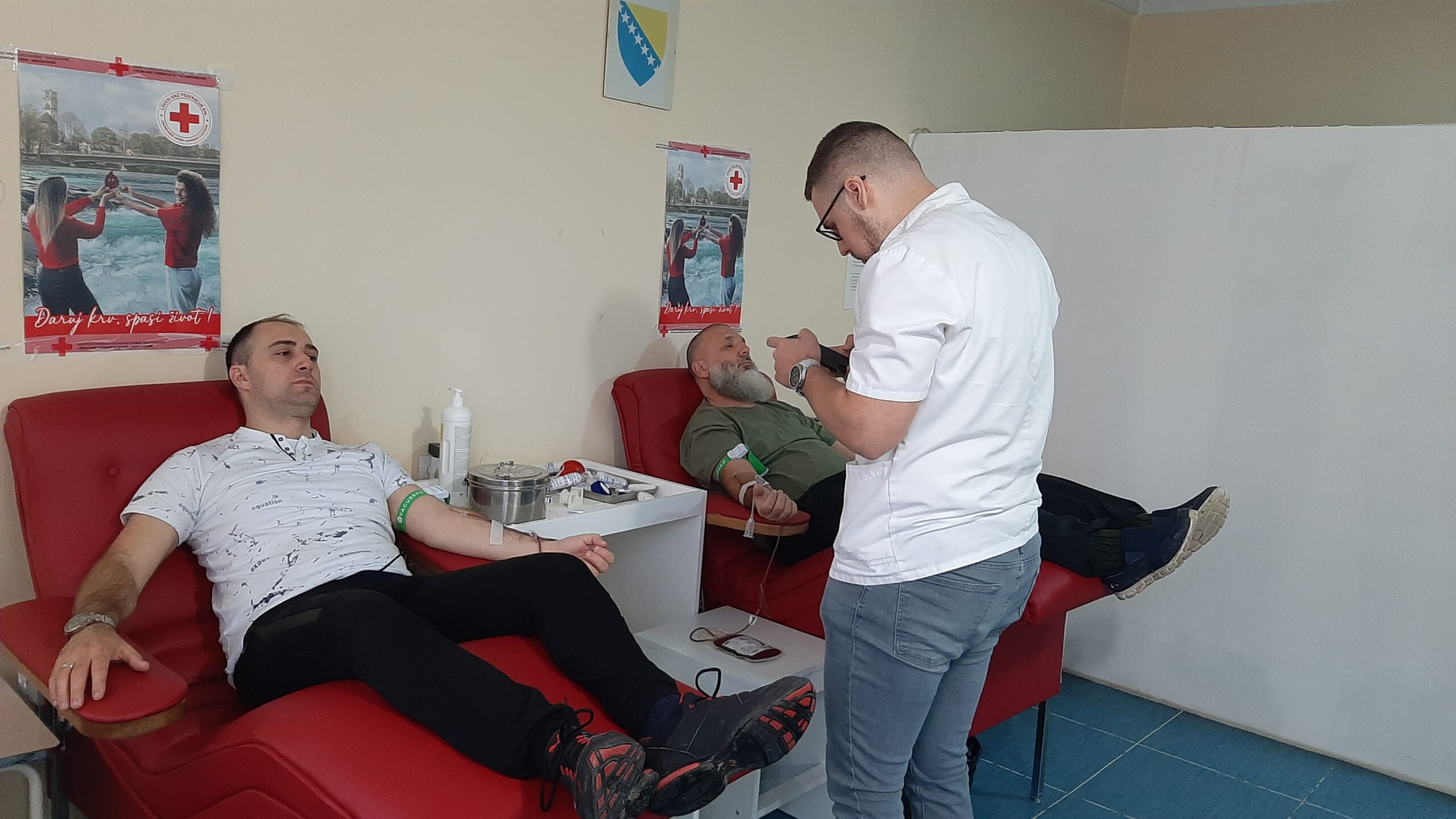 USPJEŠNA AKCIJA DARIVANJA KRVI U ORGANIZACIJI UDRUŽENJA „SLOGA“ USPJEŠNA AKCIJA DARIVANJA KRVI U ORGANIZACIJI UDRUŽENJA „SLOGA“