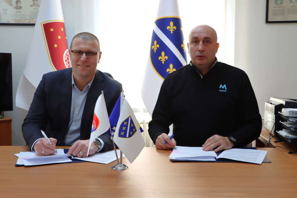 POTPISAN SPORAZUM O NABAVCI, TRANSPORTU I ISPORUCI GRAĐEVINSKOG MATERIJALA ZA BORAČKU POPULACIJU