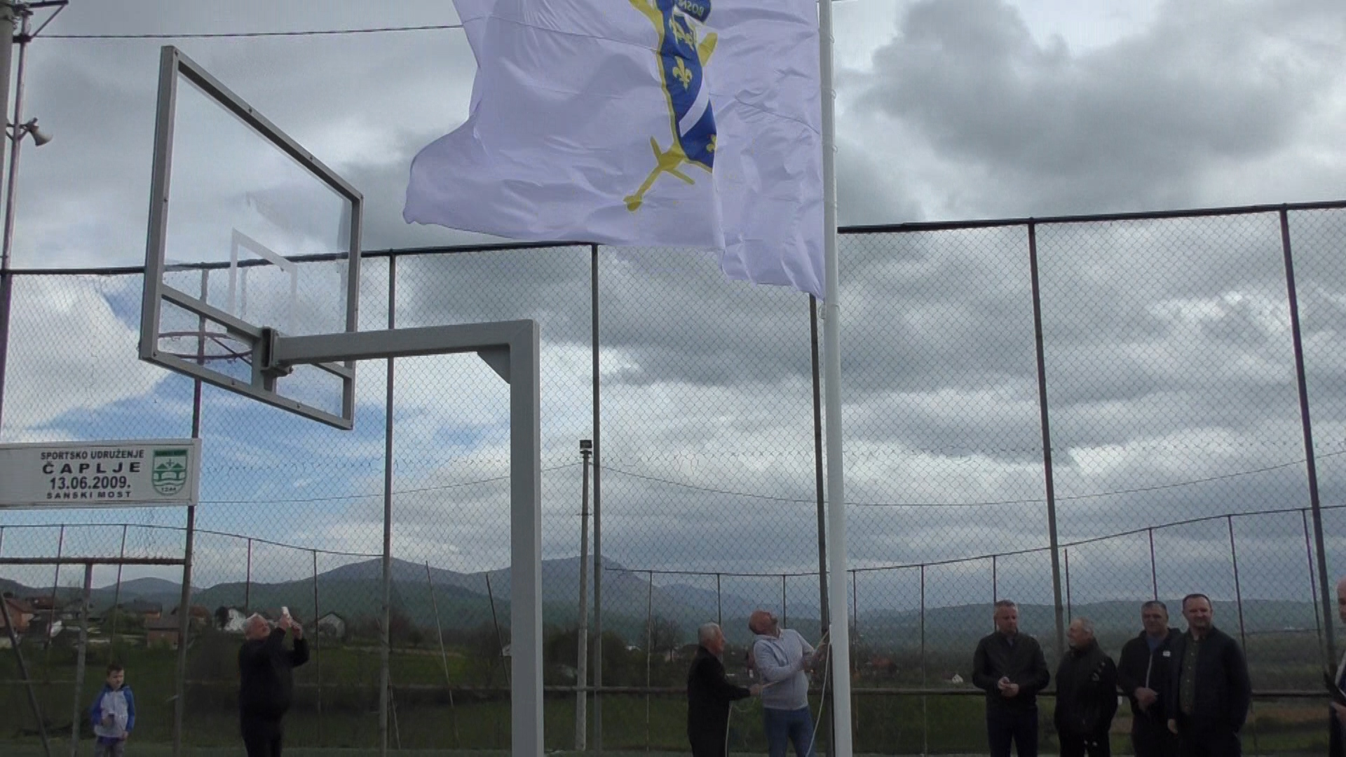 U ČAPLJU PODIGNUTA ZASTAVA ARMIJE RBiH