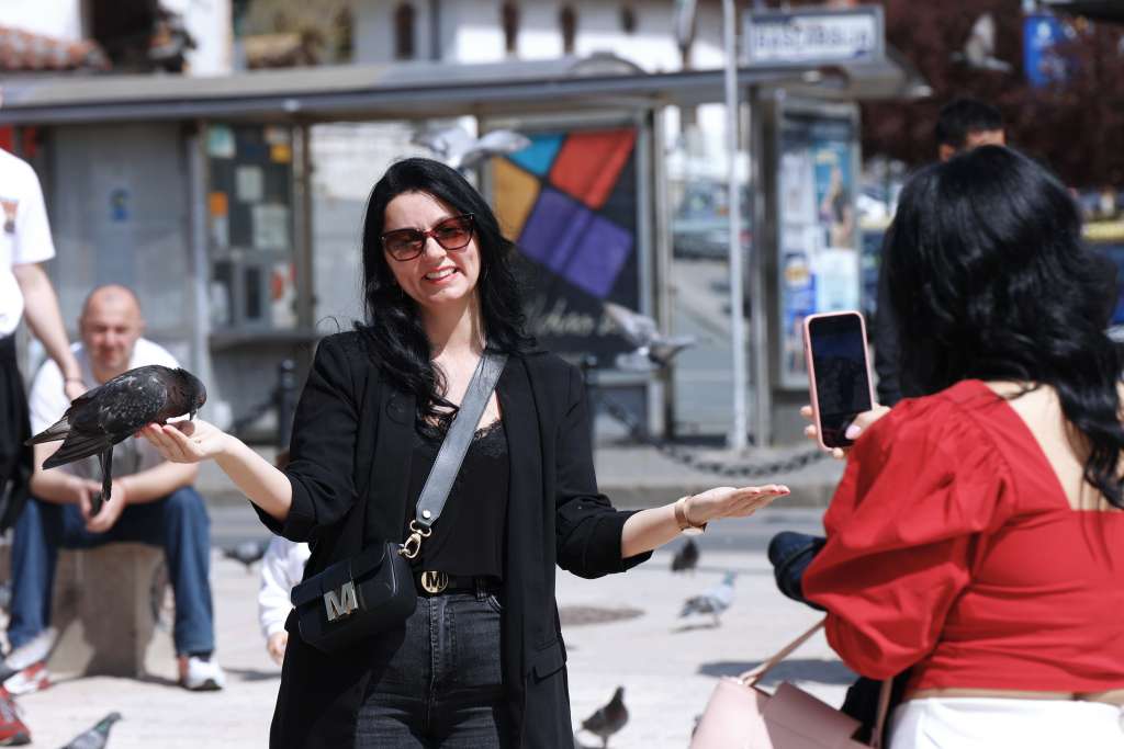 ZA PET MJESECI OVE GODINE BROJ TURISTA U BIH POVEĆAN ZA 4,5 POSTO, OSTVARENIH NOĆENJA ZA 5,3 POSTO